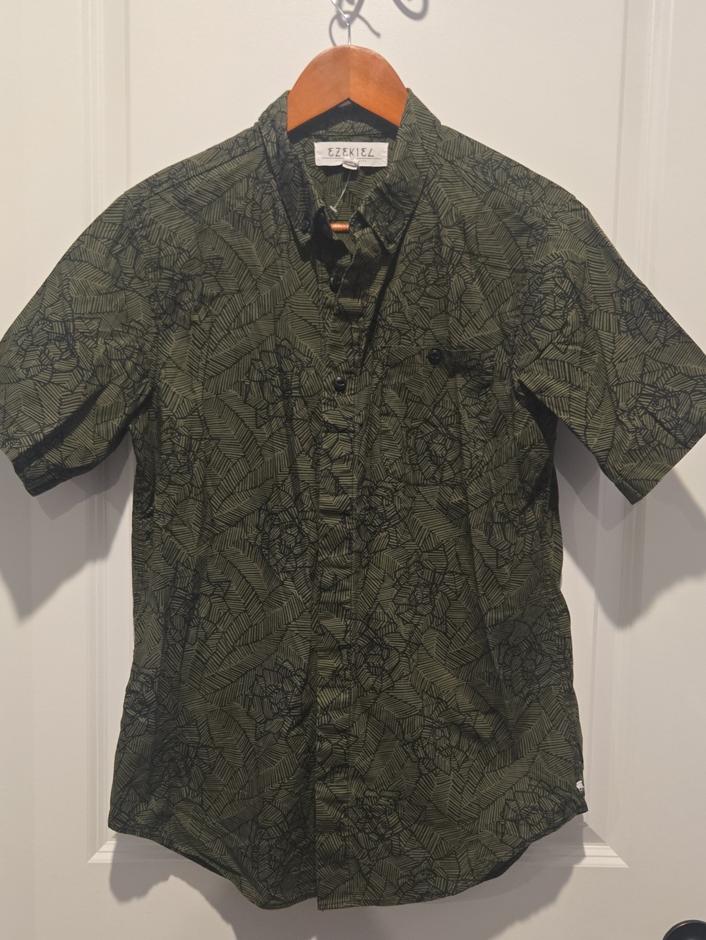 Ezekiel Olive Short Sleeve Button-Up with Black Leaf Pattern